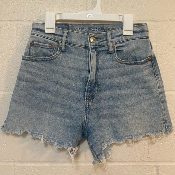 American Eagle highest rise ‘90s boyfriend short - Picture 1 of 4